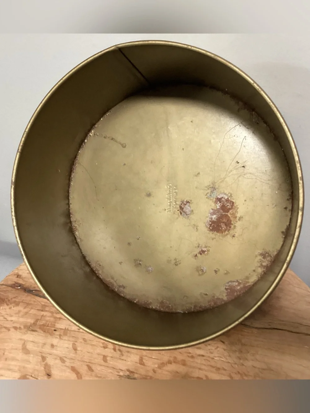 🟡 Vintage - Guildcraft New York - 1940s - 1950s Collectible - Unique - Metal